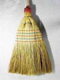 Erősített Cirok Ipari 5 Varrásos Seprű  Piros Kupakkal termék fő termékképe