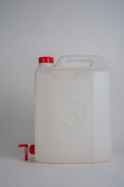 Műanyag Kanna Csappal 20 L termék fő termékképe